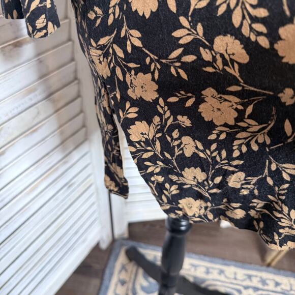 J. JILL WEAREVER COLLECTION Women's Size L Printed Floral Tunic Top Black Brown - Picture 10 of 14